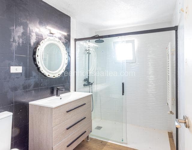 Chalet de 6 habitaciones en Alfaz del Pi / L'Alfàs del Pi en venta con garaje - 850.000 € (Ref: 9541940)