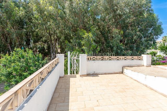 Chalet de 6 habitaciones en Alfaz del Pi / L'Alfàs del Pi en venta con garaje - 850.000 € (Ref: 9541940)