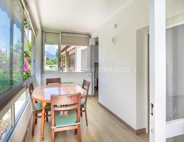 Chalet de 6 habitaciones en Alfaz del Pi / L'Alfàs del Pi en venta con garaje - 850.000 € (Ref: 9541940)