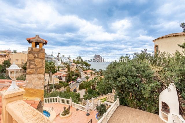 5 sovrum Villa till salu i Calpe / Calp med pool garage - 995 000 € (Ref: 9603272)