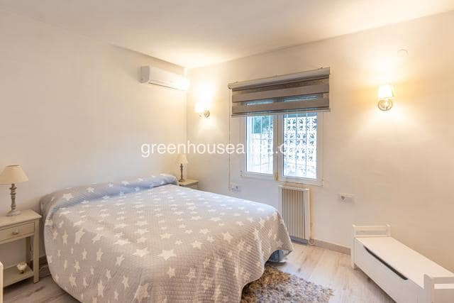 5 sovrum Villa till salu i Calpe / Calp med pool garage - 995 000 € (Ref: 9603272)