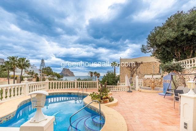 5 sovrum Villa till salu i Maryvilla, Calpe / Calp med pool garage - 995 000 € (Ref: 9603272)