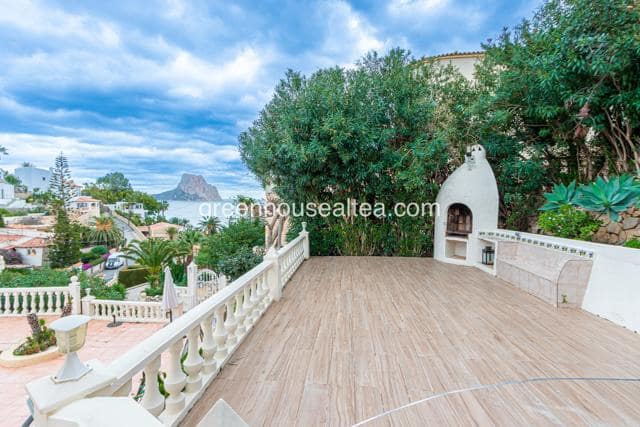 5 sovrum Villa till salu i Calpe / Calp med pool garage - 995 000 € (Ref: 9603272)