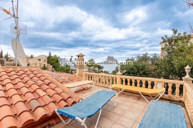 5 sovrum Villa till salu i Calpe / Calp med pool garage - 995 000 € (Ref: 9603272)