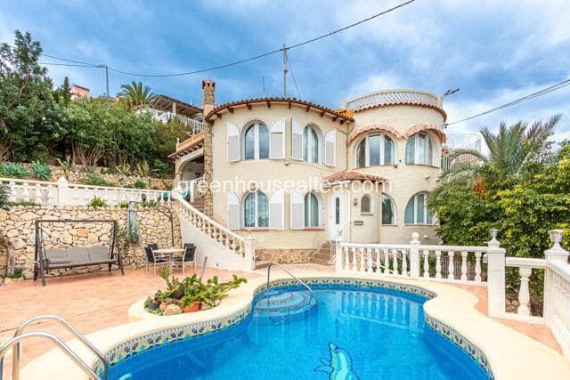 5 sovrum Villa till salu i Maryvilla, Calpe / Calp med pool garage - 995 000 € (Ref: 9603272)