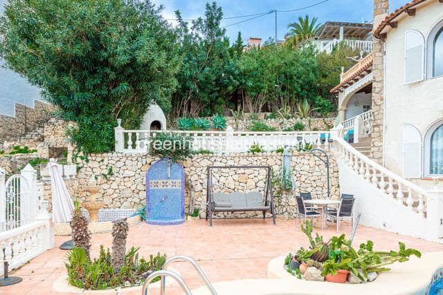 5 sovrum Villa till salu i Maryvilla, Calpe / Calp med pool garage - 995 000 € (Ref: 9603272)