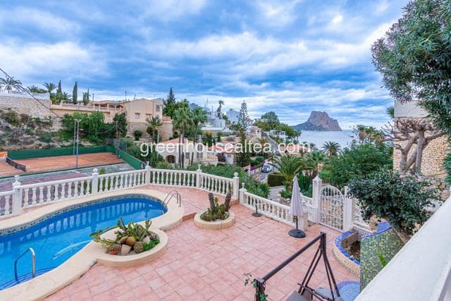 5 sovrum Villa till salu i Maryvilla, Calpe / Calp med pool garage - 995 000 € (Ref: 9603272)
