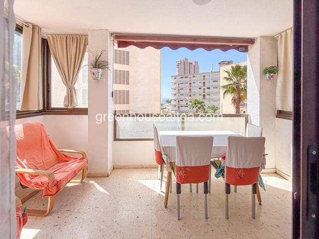 2 slaapkamer Flat te koop in Benidorm met zwembad garage - € 235.000 (Ref: 9650561)