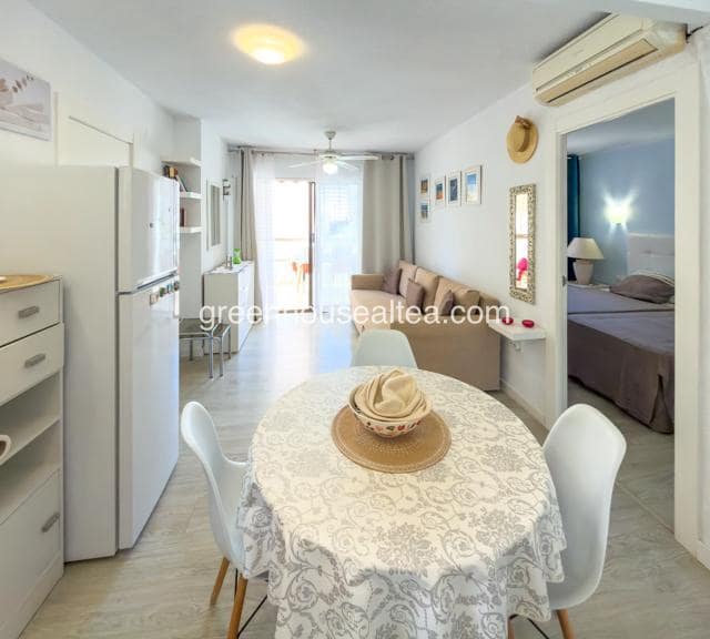 2 slaapkamer Flat te koop in Benidorm met zwembad garage - € 235.000 (Ref: 9650561)