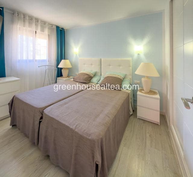2 slaapkamer Flat te koop in Benidorm met zwembad garage - € 235.000 (Ref: 9650561)