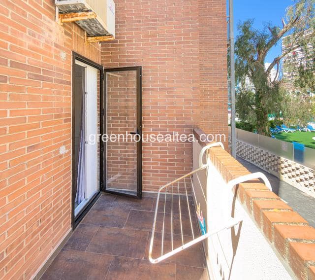 2 slaapkamer Flat te koop in Benidorm met zwembad garage - € 235.000 (Ref: 9650561)