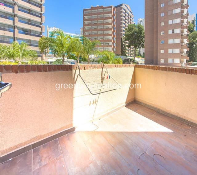 2 slaapkamer Flat te koop in Benidorm met zwembad garage - € 235.000 (Ref: 9650561)