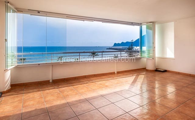4 bedroom Flat for rent in Altea with garage - € 2,200 (Ref: 9737039)