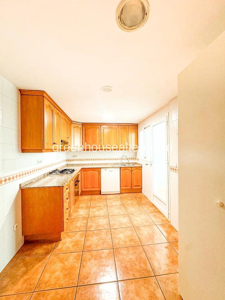 4 Zimmer Wohnung zu vermieten in Altea mit Garage - 2.200 € (Ref: 9737039)