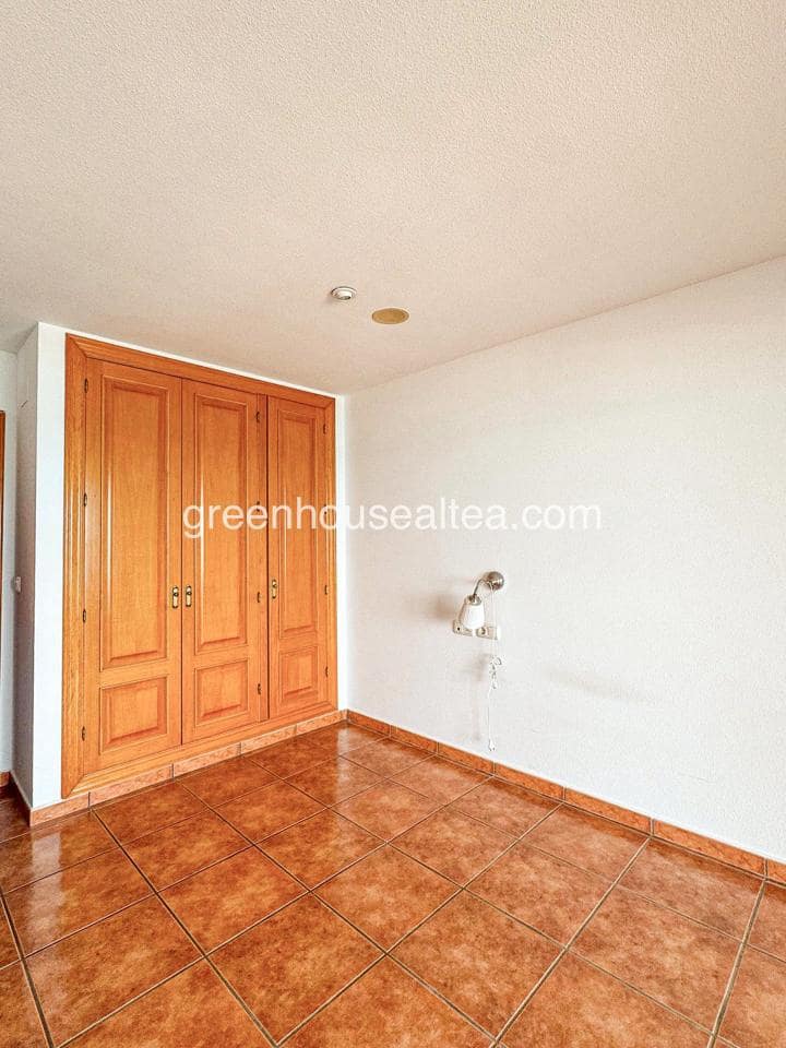 4 Zimmer Wohnung zu vermieten in Altea mit Garage - 2.200 € (Ref: 9737039)