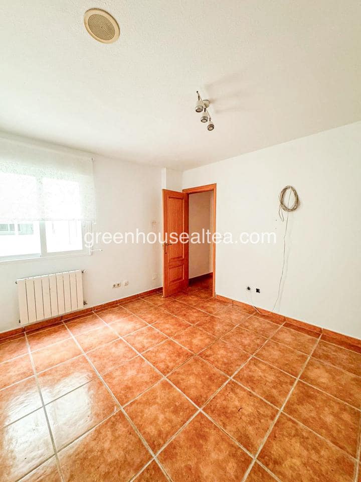 4 Zimmer Wohnung zu vermieten in Altea mit Garage - 2.200 € (Ref: 9737039)