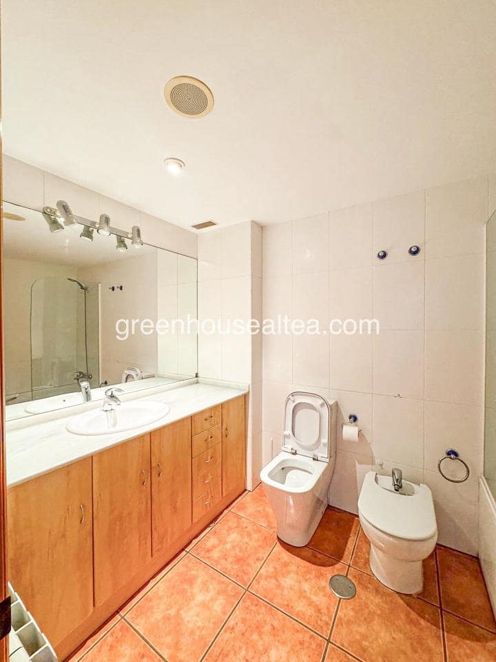 4 Zimmer Wohnung zu vermieten in Altea mit Garage - 2.200 € (Ref: 9737039)
