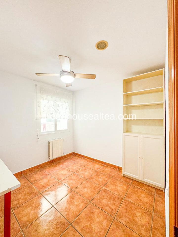4 Zimmer Wohnung zu vermieten in Altea mit Garage - 2.200 € (Ref: 9737039)