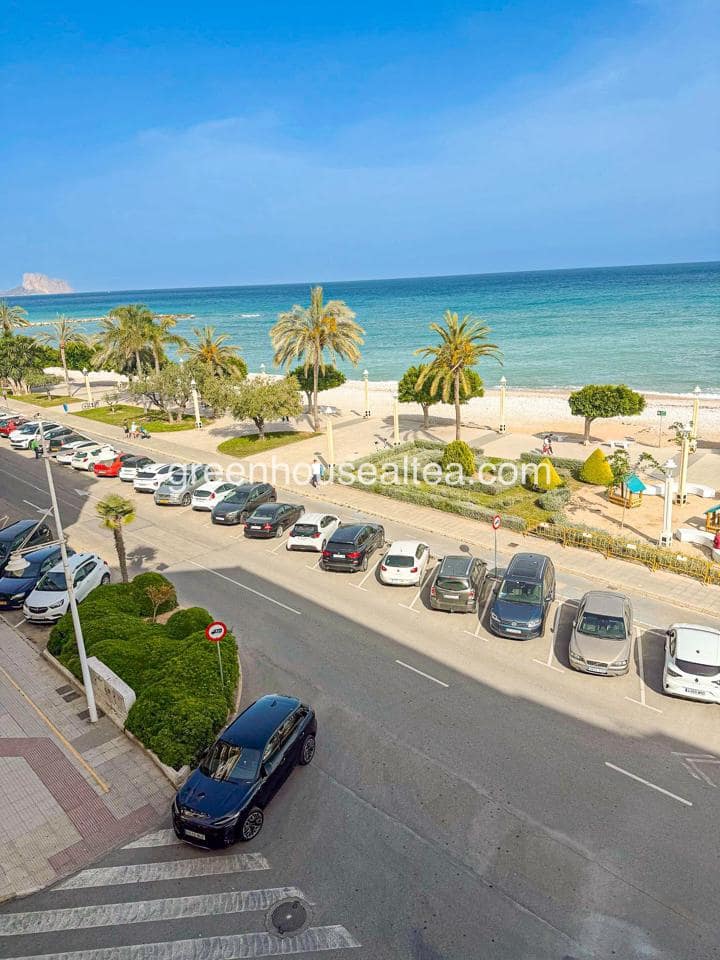 4 Zimmer Wohnung zu vermieten in Altea mit Garage - 2.200 € (Ref: 9737039)