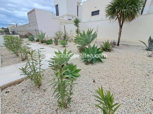3 bedroom Villa for sale in Polop - € 460,000 (Ref: 9739200)