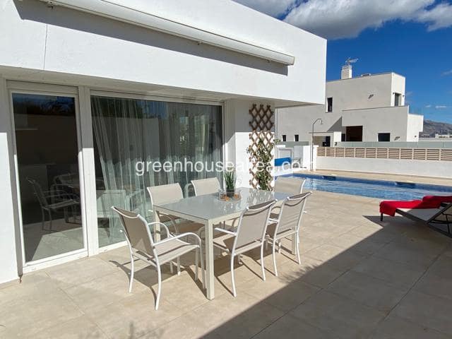 3 bedroom Villa for sale in Polop - € 460,000 (Ref: 9739200)