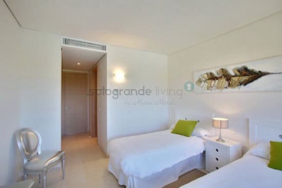 2 soverom Leilighet til leie i Sotogrande med svømmebasseng garasje - € 2 500 (Ref: 10000036)
