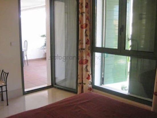 2 quarto Apartamento para arrendar em Sotogrande, San Roque com piscina garagem - 1 300 € (Ref: 10003557)