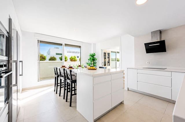 5 camera da letto Appartamento da affittare in Sotogrande, San Roque - 3.900 € (Rif: 10003558)