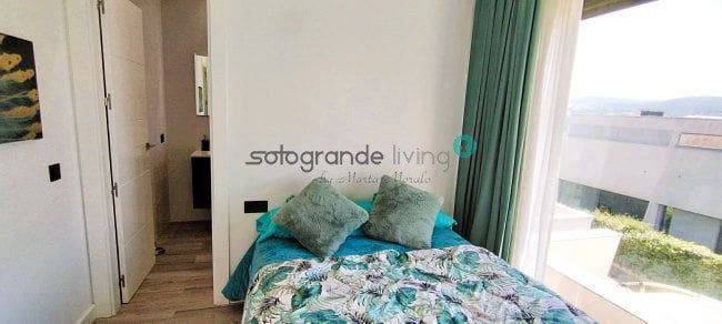 3 bedroom Townhouse for rent in San Enrique de Guadiaro with pool - € 2,500 (Ref: 10026953)