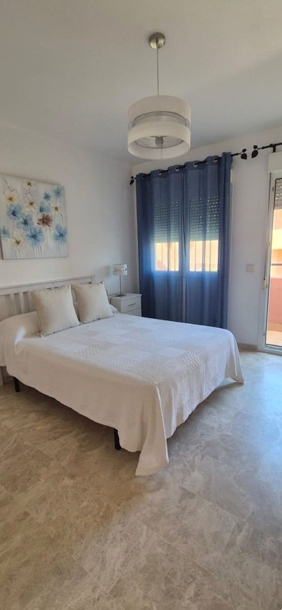 3 soveværelse Rækkehus til leje i San Luis de Sabinillas med swimmingpool - € 1.500 (Ref: 10026954)