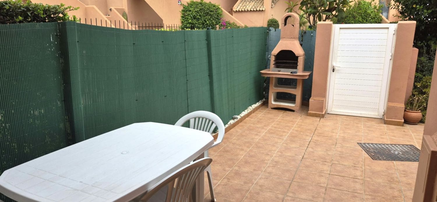 3 soveværelse Rækkehus til leje i San Luis de Sabinillas med swimmingpool - € 1.500 (Ref: 10026954)