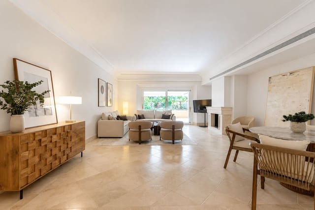 3 makuuhuone Huoneisto vuokrattavana paikassa Sotogrande Alto, San Roque mukana uima-altaan 
autotalli - 2 850 € (Ref: 10026955)
