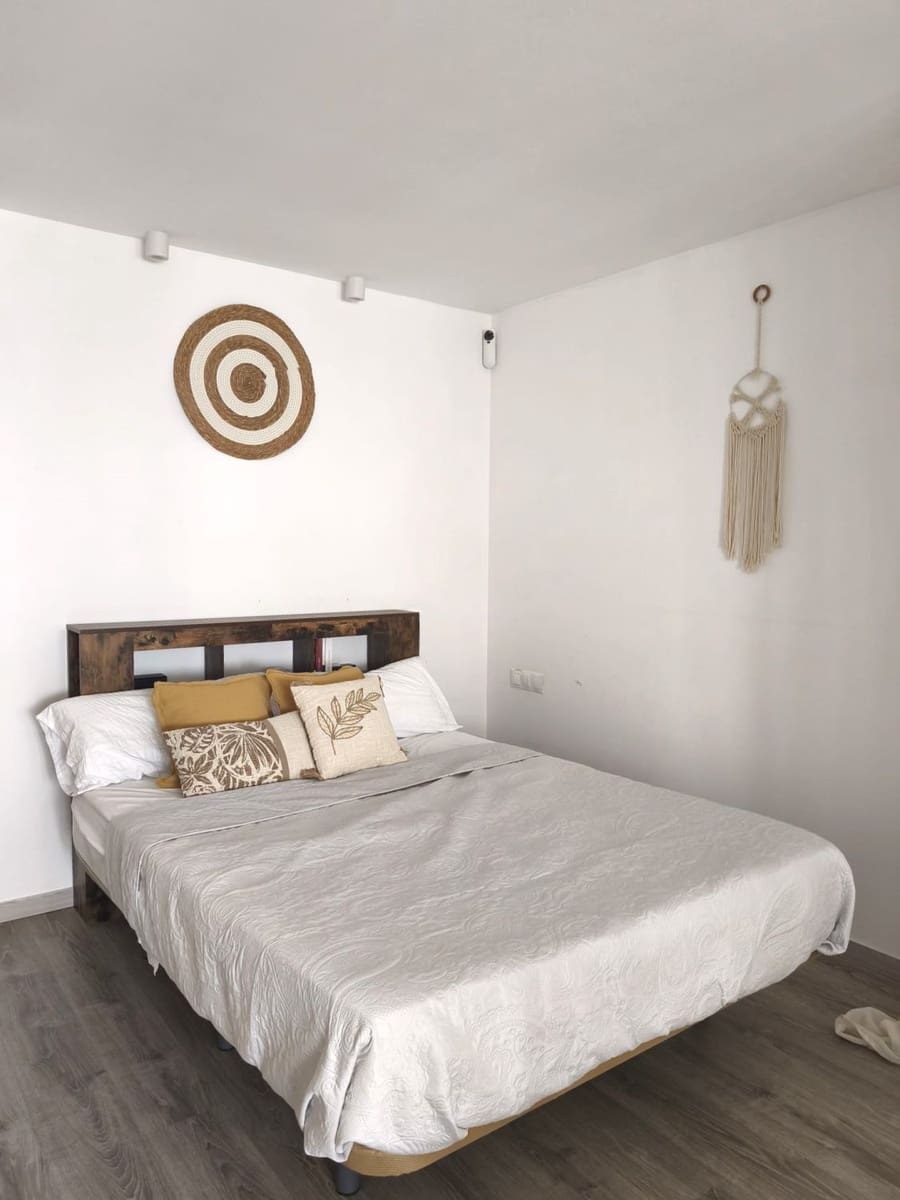 Appartement te huur in Sotogrande met zwembad garage - € 700 (Ref: 10031592)