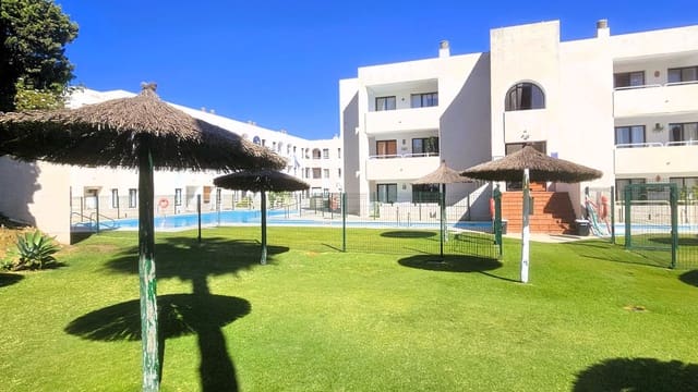 Appartement te huur in Sotogrande Costa, San Roque met zwembad garage - € 700 (Ref: 10031594)