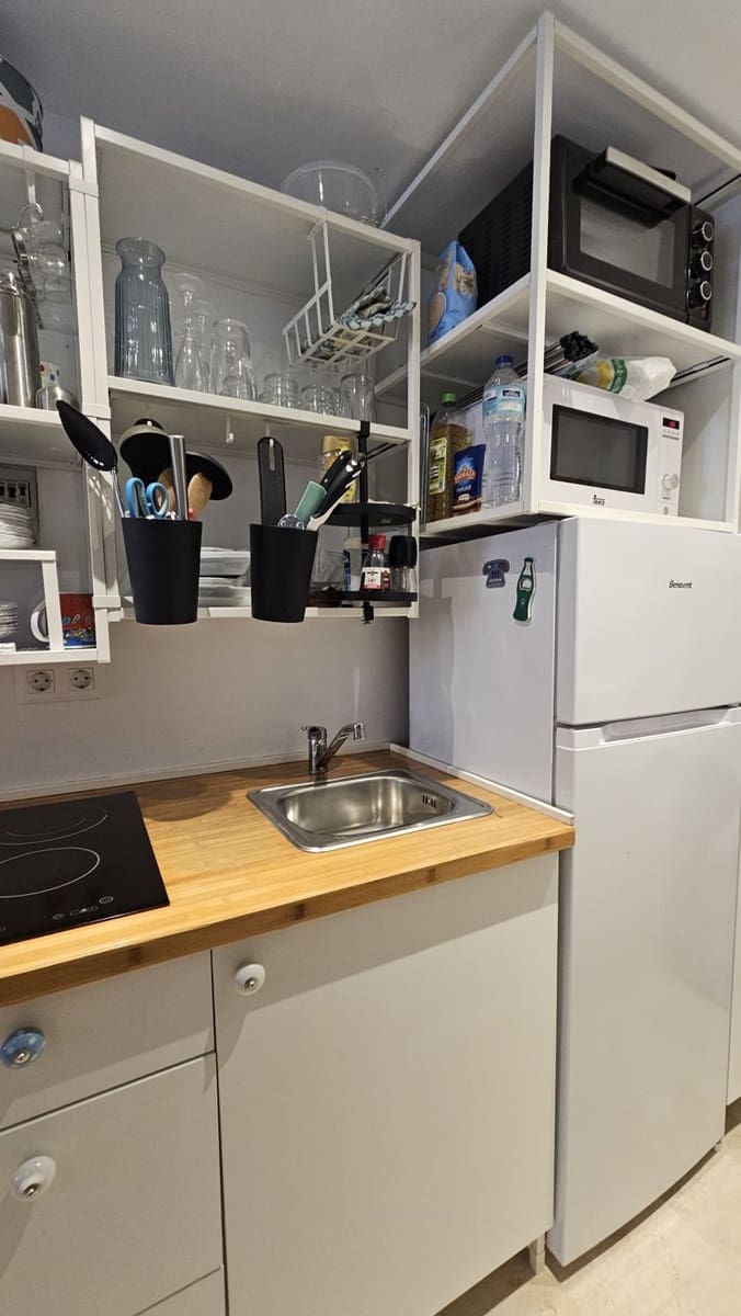 Studio te huur in Sotogrande - € 800 (Ref: 10033553)