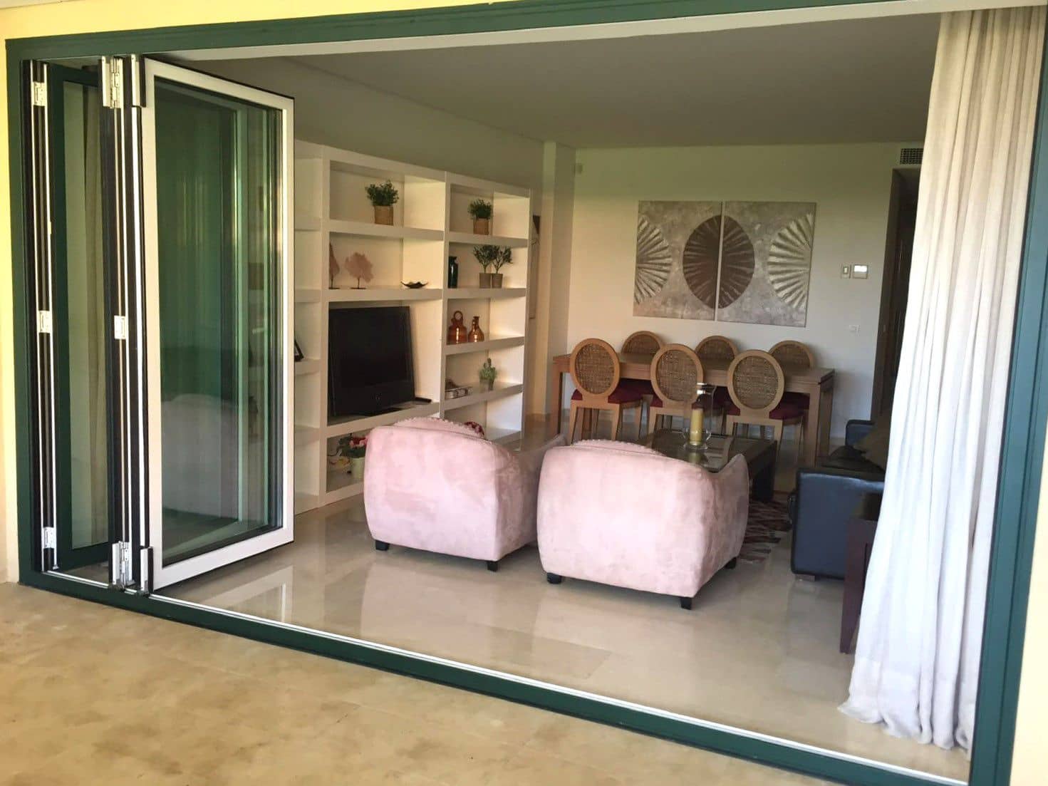 2 bedroom Apartment for rent in Sotogrande with pool - € 2,500 (Ref: 10037113)