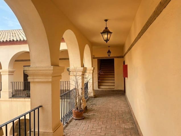 Gewerbe zu verkaufen in Pueblo Nuevo de Guadiaro, San Roque - 289.000 € (Ref: 10046993)