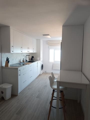 2 soveværelse Lejlighed til leje i Torreguadiaro, San Roque - € 700 (Ref: 10061403)