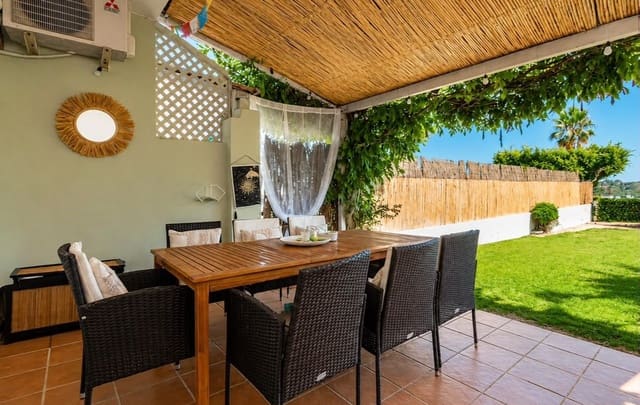 Casa de 4 habitaciones en Pueblo Nuevo de Guadiaro, San Roque en venta - 465.000 € (Ref: 10061404)