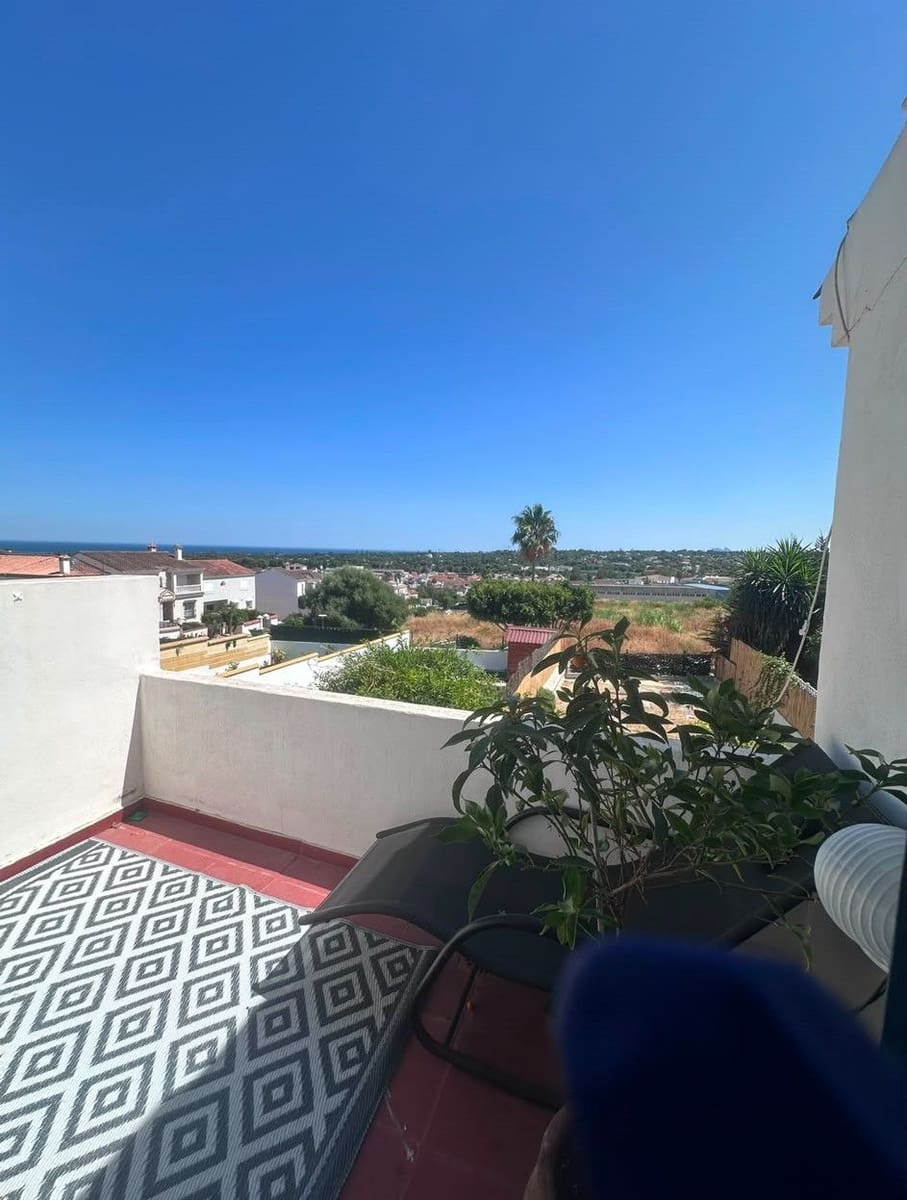 Casa de 4 habitaciones en Pueblo Nuevo de Guadiaro en venta - 465.000 € (Ref: 10061404)