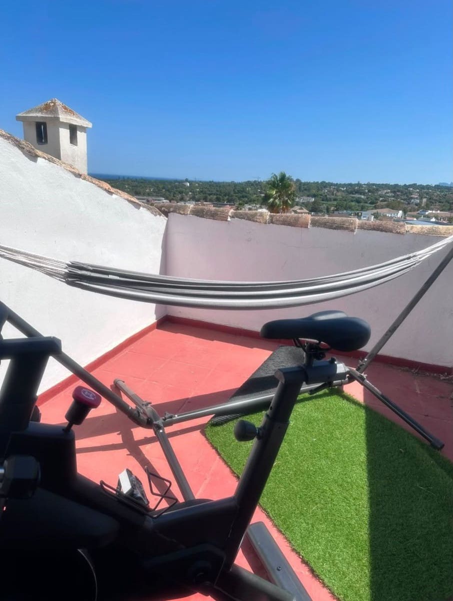 Casa de 4 habitaciones en Pueblo Nuevo de Guadiaro en venta - 465.000 € (Ref: 10061404)