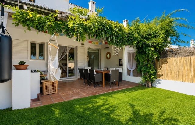 Casa de 4 habitaciones en Pueblo Nuevo de Guadiaro, San Roque en venta - 465.000 € (Ref: 10061404)