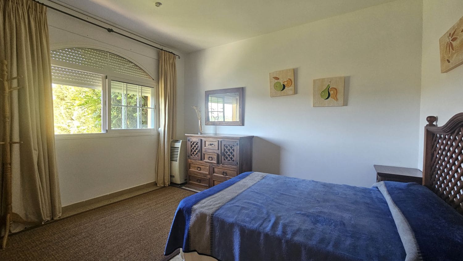5 sypialnia Willa na sprzedaż w San Enrique de Guadiaro z garażem - 598 000 € (Ref: 10080570)
