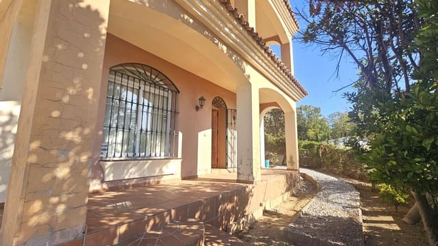 5 sypialnia Willa na sprzedaż w San Enrique de Guadiaro, San Roque z garażem - 598 000 € (Ref: 10080570)