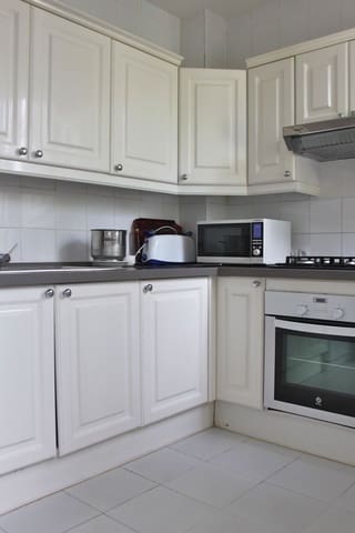2 Zimmer Apartment zu vermieten in Sotogrande, San Roque mit Garage - 1.500 € (Ref: 10097667)