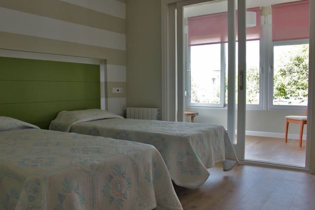 2 Zimmer Apartment zu vermieten in Sotogrande, San Roque mit Garage - 1.500 € (Ref: 10097667)