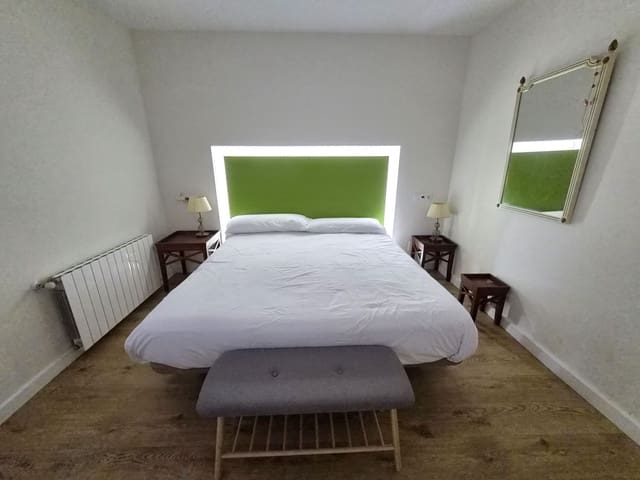 2 Zimmer Apartment zu vermieten in Sotogrande, San Roque mit Garage - 1.500 € (Ref: 10097667)