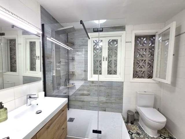 2 Zimmer Apartment zu vermieten in Sotogrande, San Roque mit Garage - 1.500 € (Ref: 10097667)