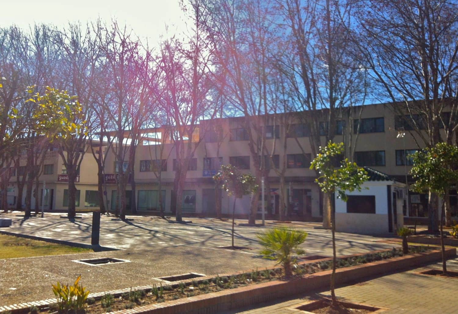 Garaje en Guadiaro en venta - 18.000 € (Ref: 10101902)