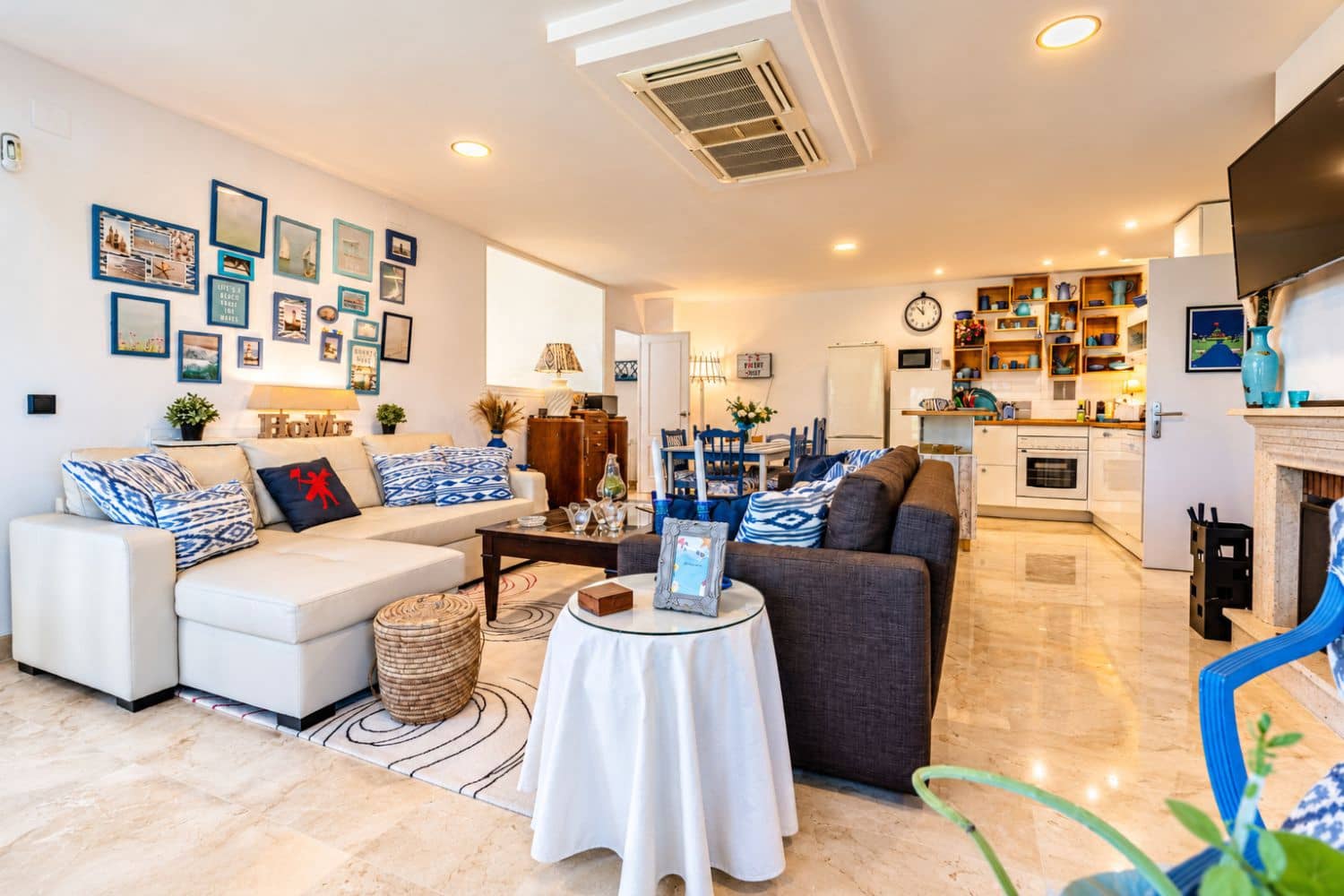 6 bedroom Villa for sale in Sotogrande with pool garage - € 1,680,000 (Ref: 10141828)